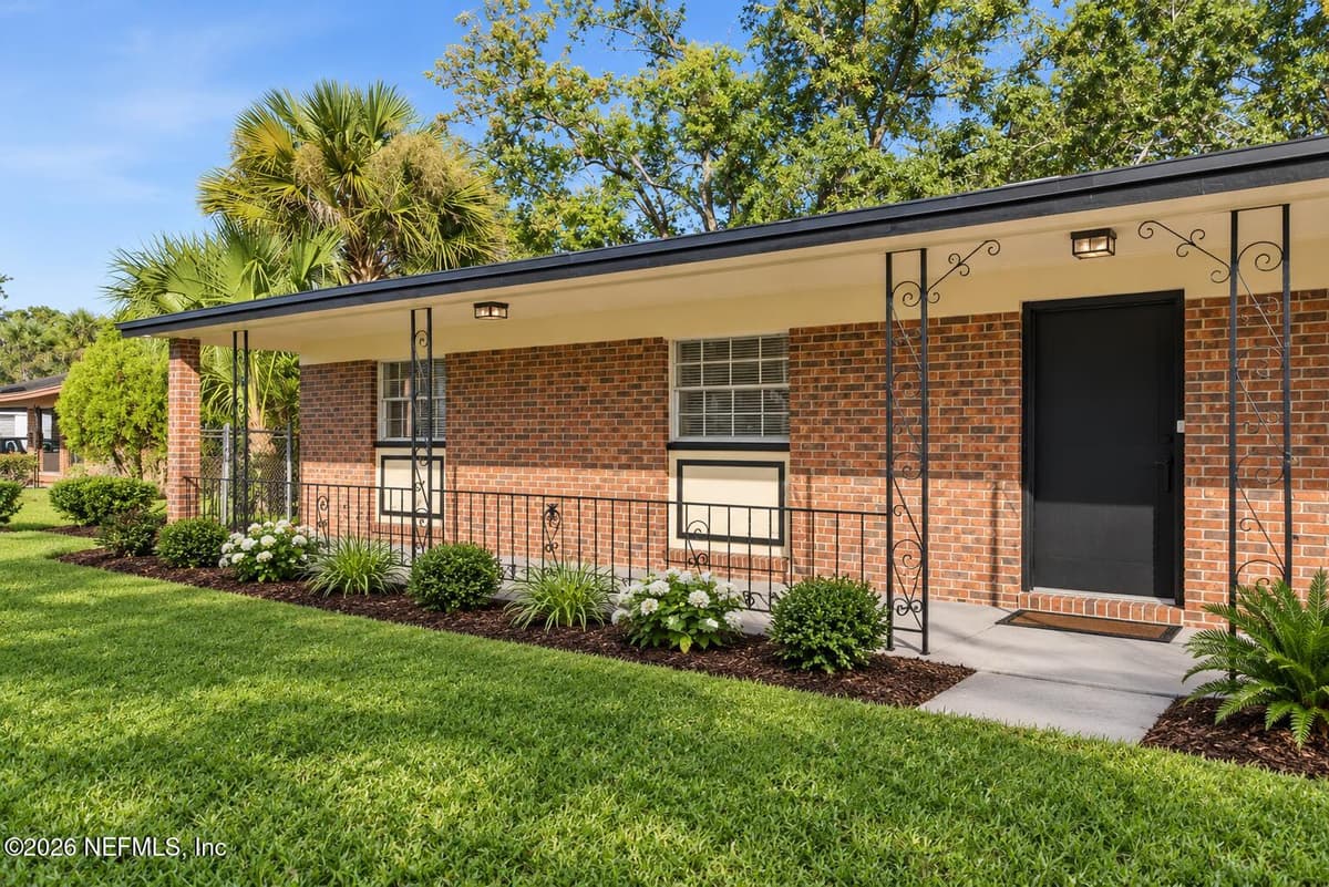 6865 RHODE ISLAND Drive E, Jacksonville, FL 32209, Jacksonville, FL - photo 2