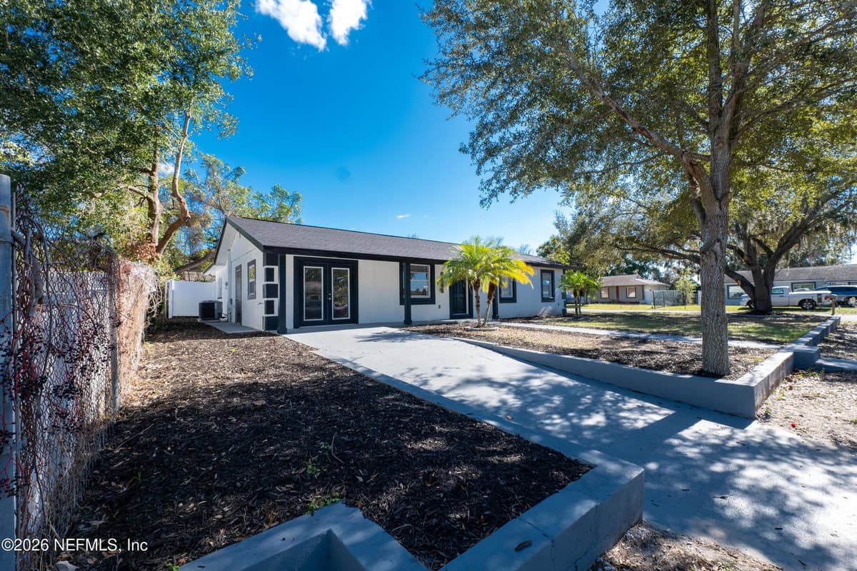 5248 KING Street, Zephyrhills, FL 33542, Zephyrhills, FL - photo 2