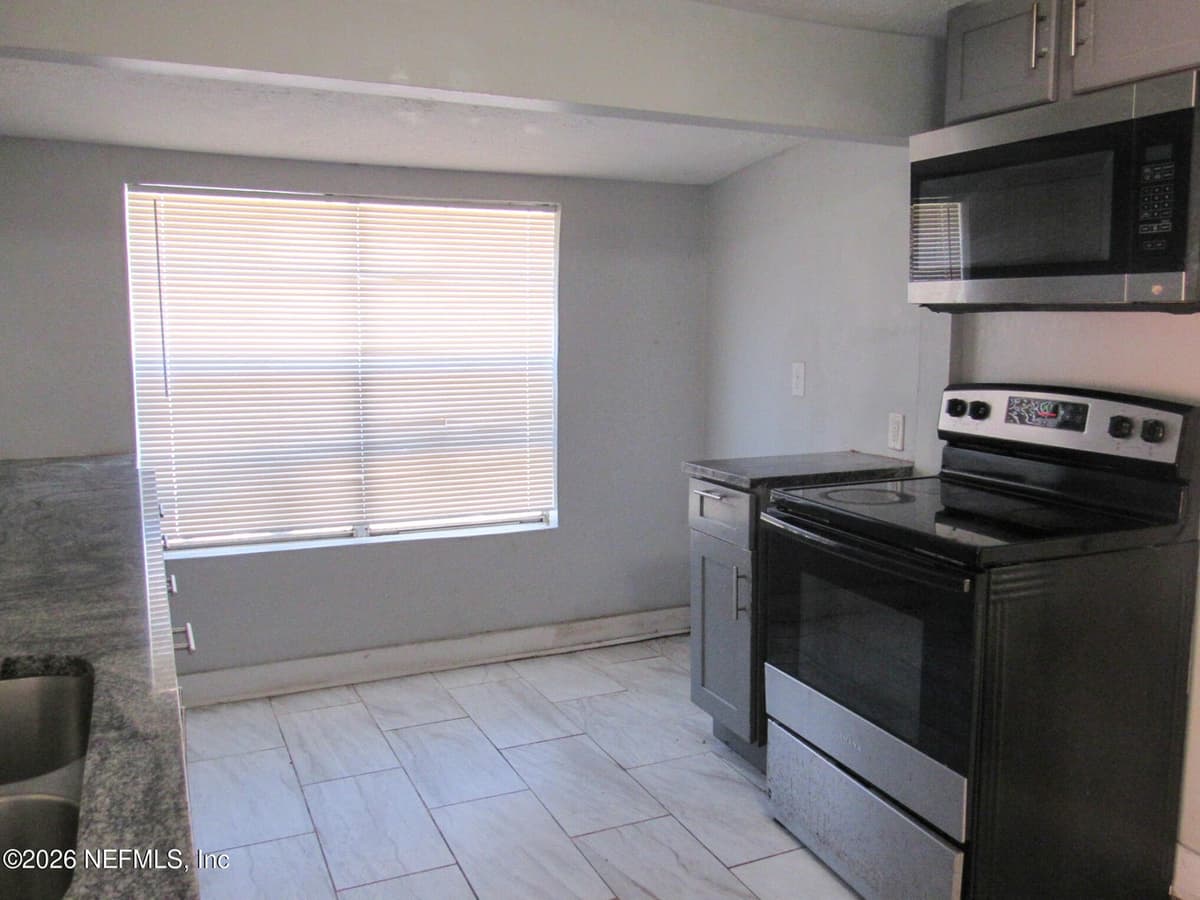 2560 VERNON Street, Jacksonville, FL 32209, Jacksonville, FL - photo 3