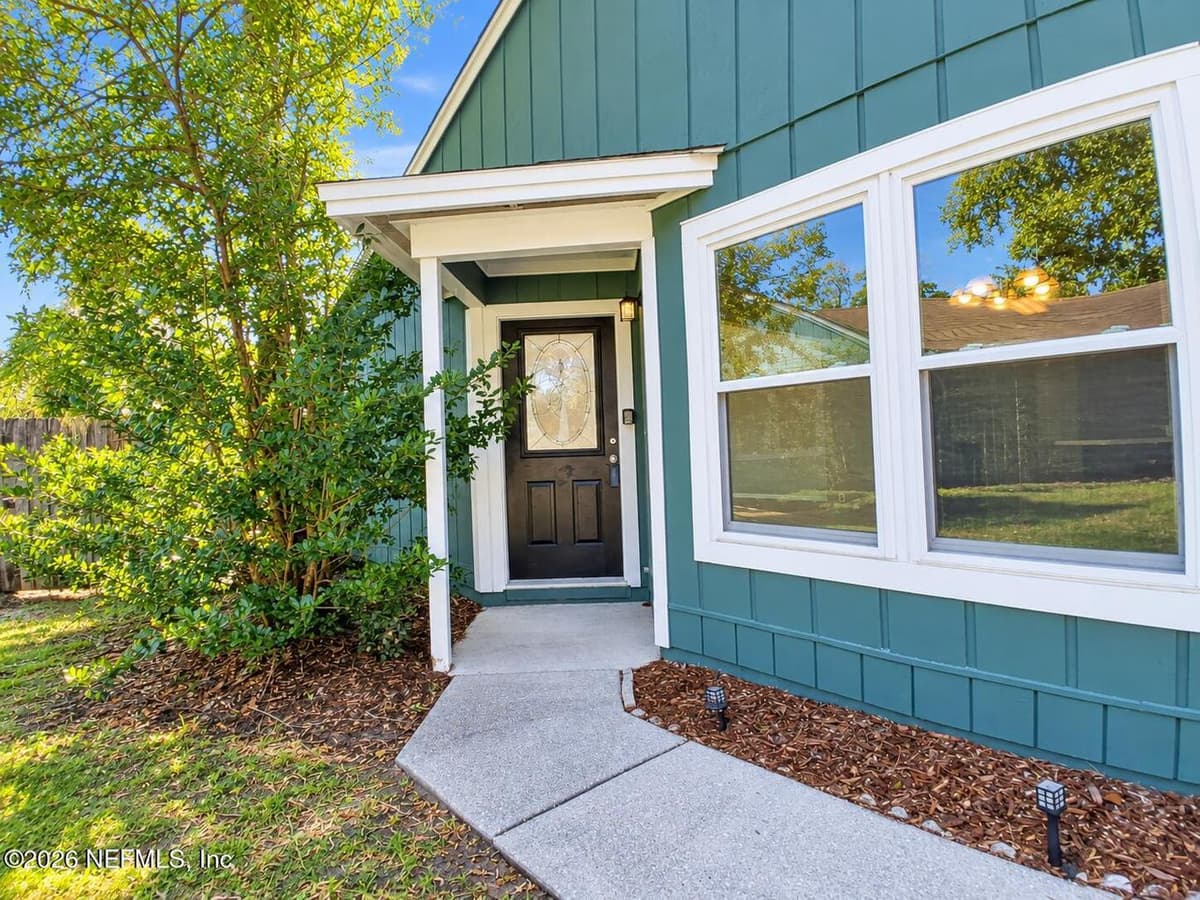 2405 BLUFFTON Drive W, Jacksonville, FL 32224, Jacksonville, FL - photo 3