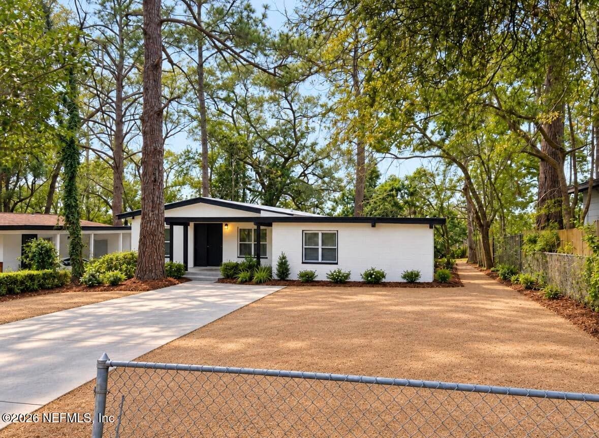 2052 HILLSBOROUGH Street, Tallahassee, FL 32310, Tallahassee, FL - photo 2
