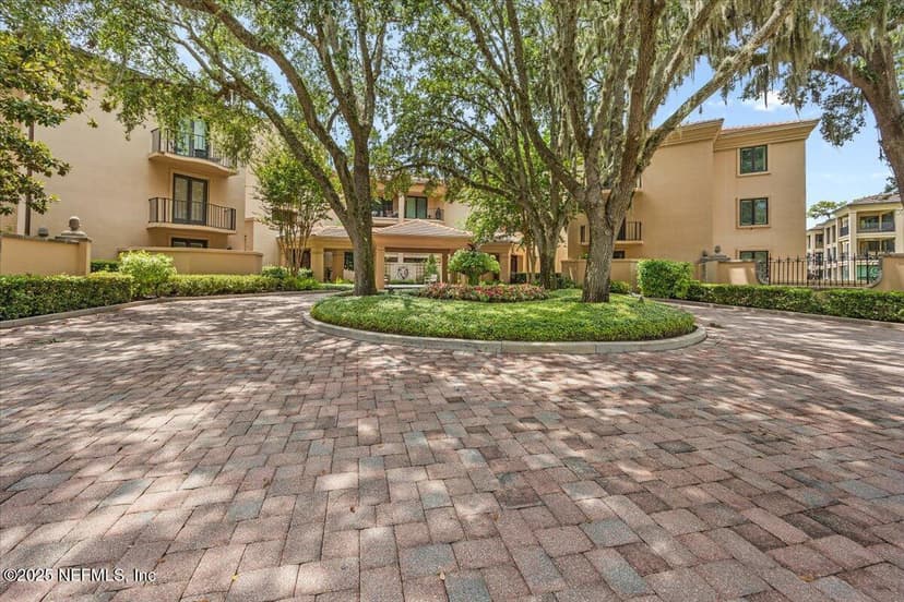 6750 EPPING FOREST Way N 112, Jacksonville, FL 32217
