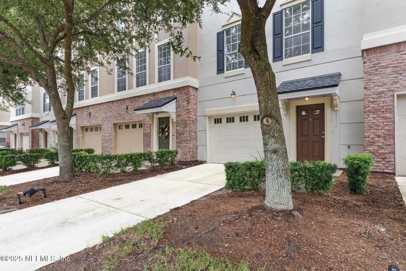 4510 CONGRESSIONAL Drive, Jacksonville, FL 32246