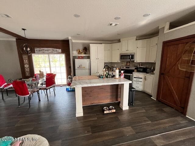 118 LARIAT Drive, Florahome, FL 32140, Florahome, FL - photo 2
