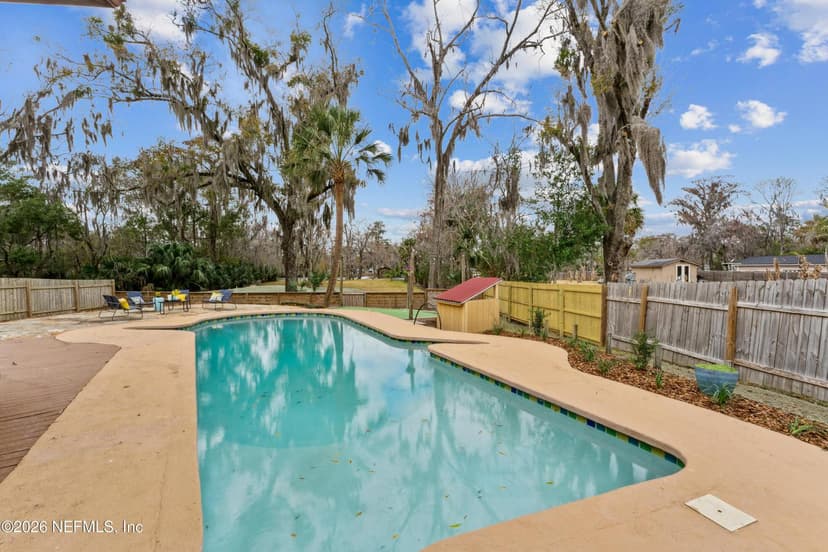 1900 LAKE SHORE Boulevard, Jacksonville, FL 32210