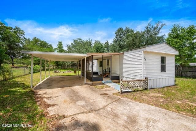 207 MILTON Avenue, Interlachen, FL 32148