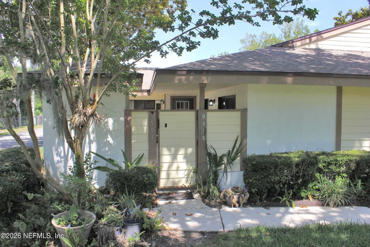 1501 CHALLENGER Court W, Jacksonville, FL 32233, Jacksonville, FL - photo 3