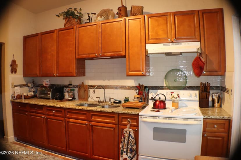 7046 FONTAINEBLEAU, Jacksonville, FL 32211