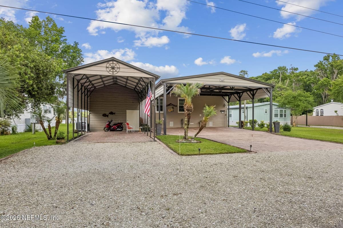 329 PARADISE Circle, Satsuma, FL 32189, Satsuma, FL - photo 3