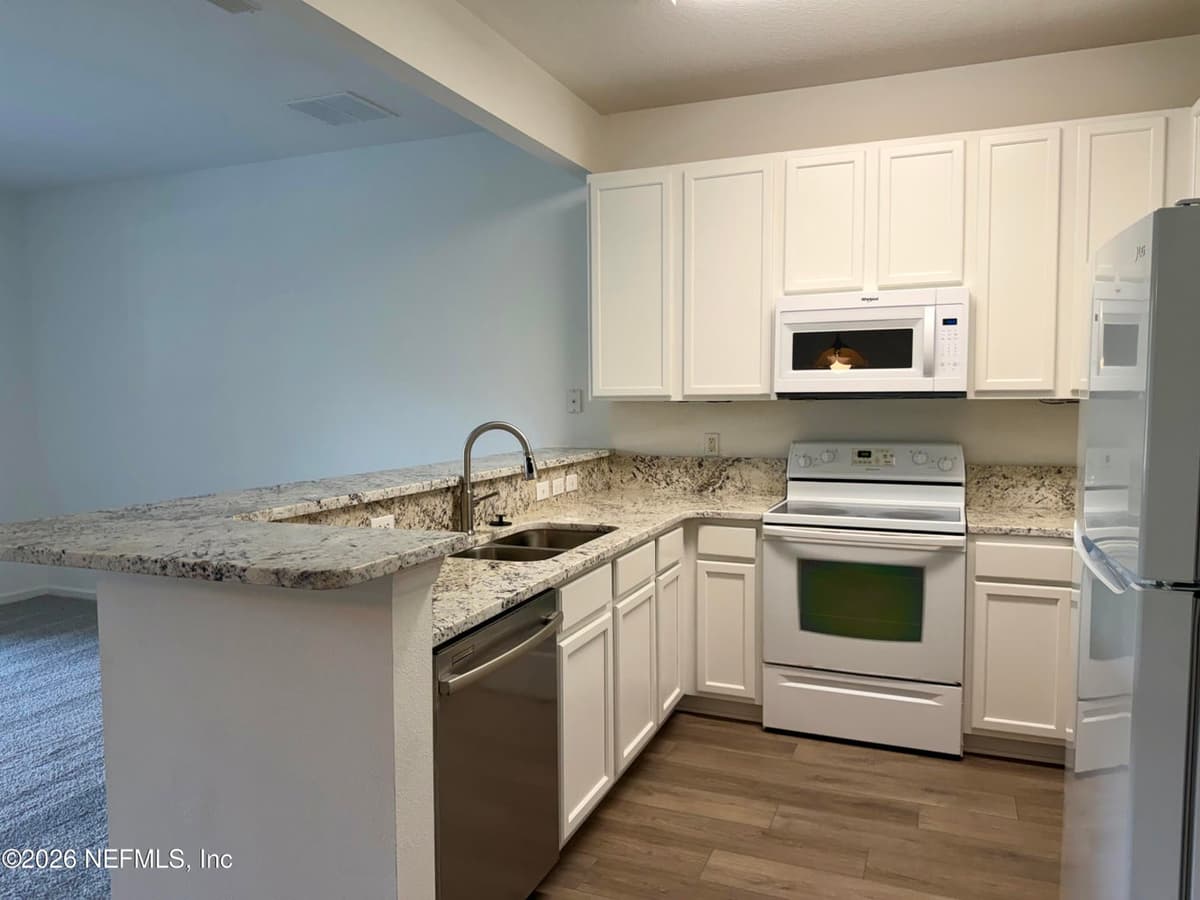 5856 SANDSTONE Way, Jacksonville, FL 32258, Jacksonville, FL - photo 2