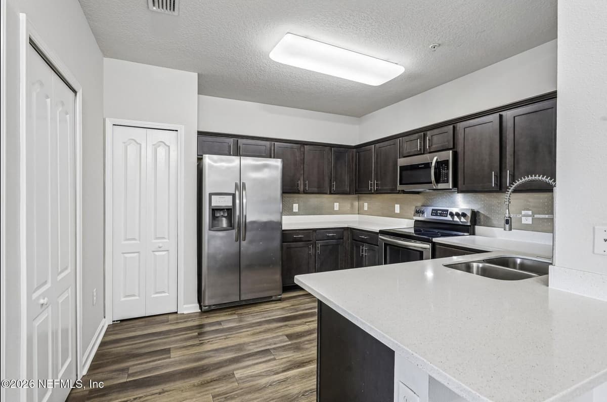 4950 KEY LIME Drive 301, Jacksonville, FL 32256, Jacksonville, FL - photo 3
