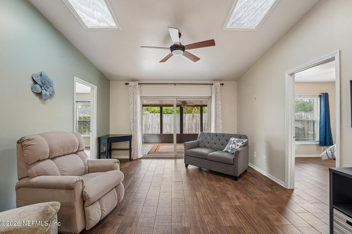 8638 DEERMOSS Way W, Jacksonville, FL 32217, Jacksonville, FL - photo 2