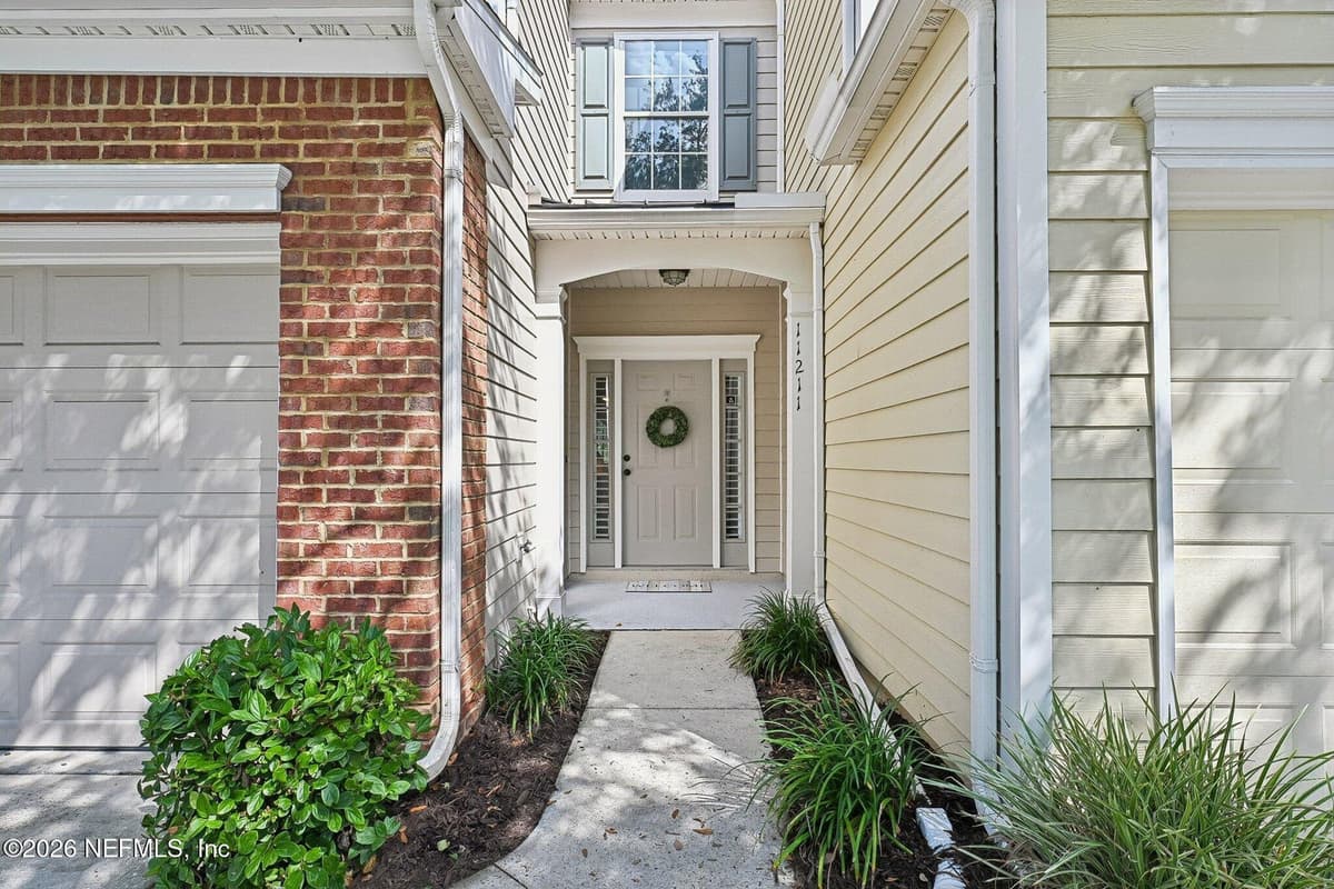 11211 CASTLEMAIN Circle N, Jacksonville, FL 32256, Jacksonville, FL - photo 2
