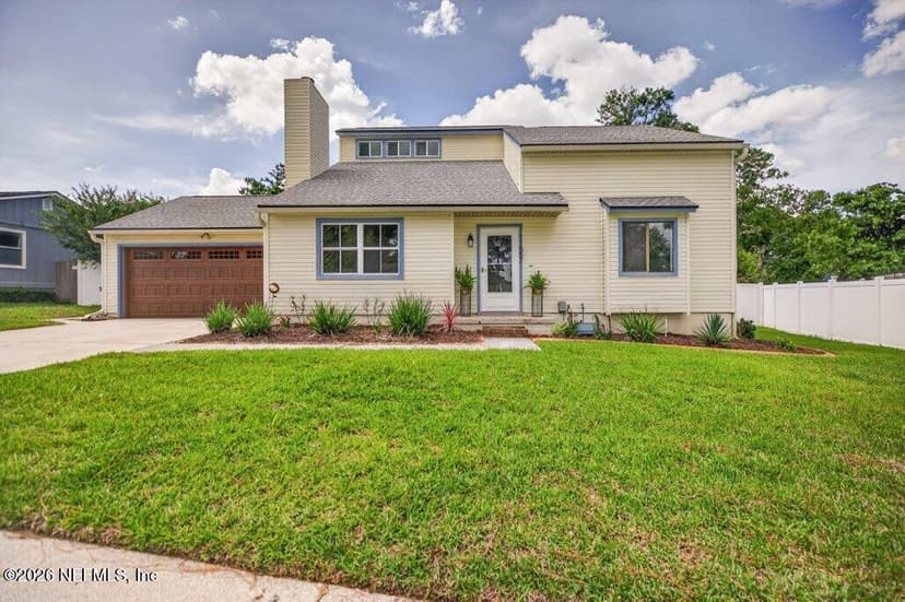 11557 BROAD LEAF Drive, Jacksonville, FL 32225