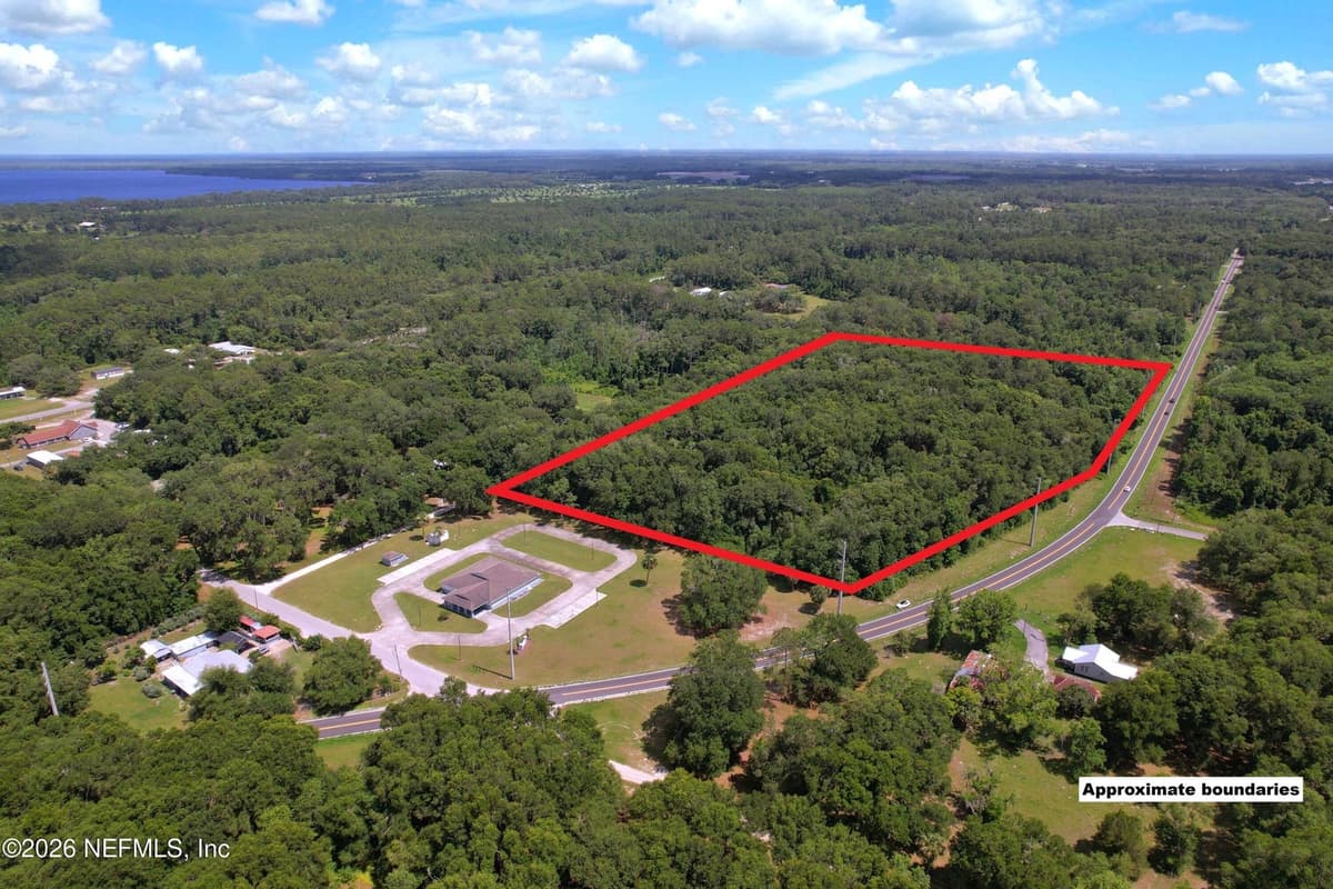 000 OLD HIGHWAY 17, Crescent City, FL 32112, Crescent City, FL - photo 2