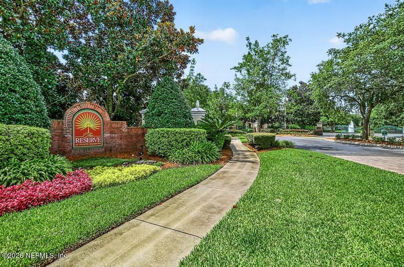 7800 POINT MEADOWS Drive 126, Jacksonville, FL 32256