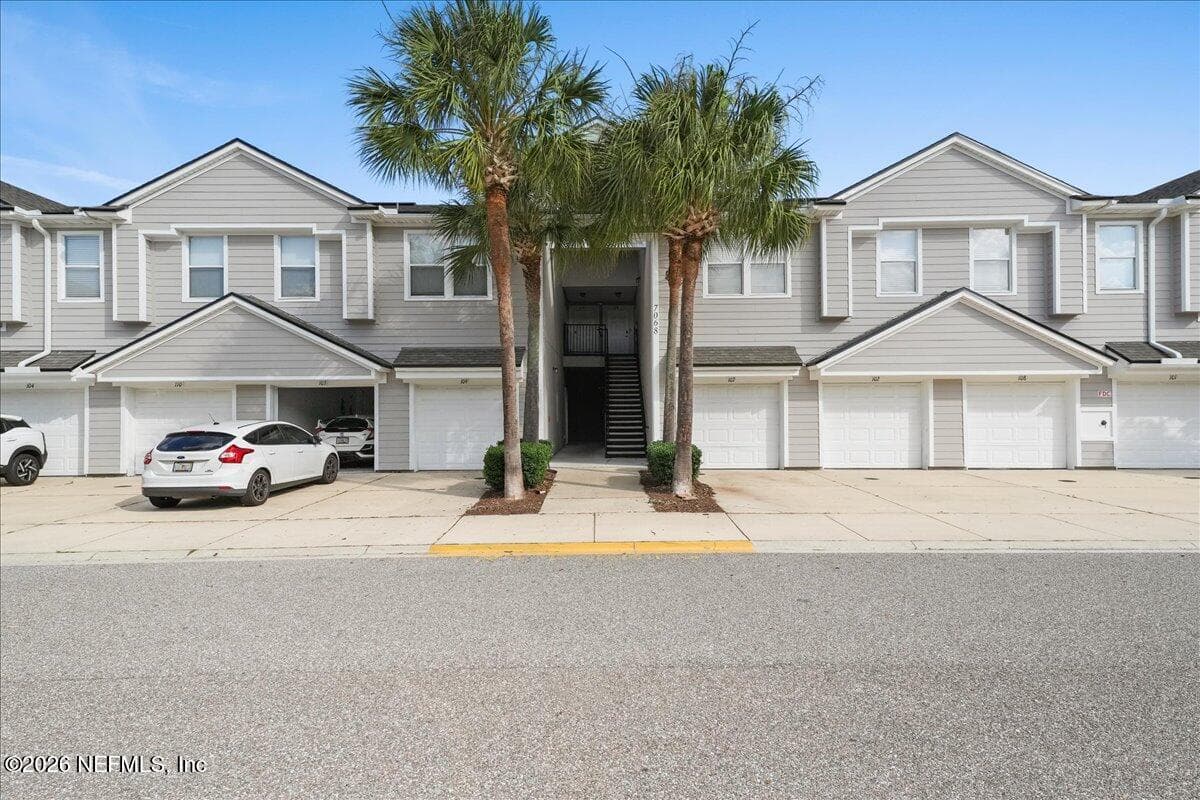 7068 DEER LODGE Circle 107, Jacksonville, FL 32256, Jacksonville, FL - photo 1