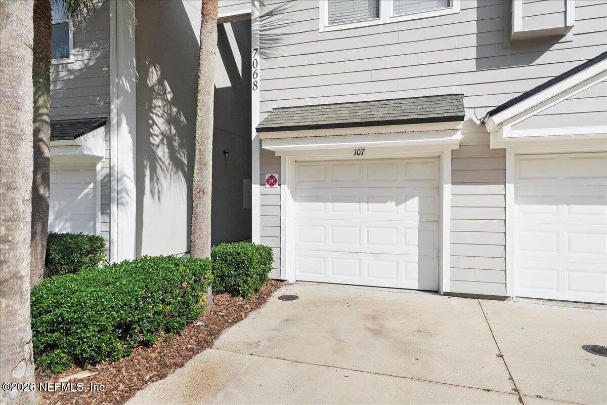 7068 DEER LODGE Circle 107, Jacksonville, FL 32256, Jacksonville, FL - photo 3