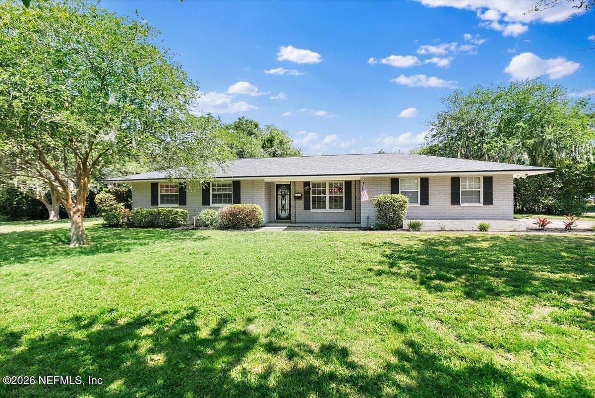 560 MANDALAY Road, Jacksonville, FL 32216, Jacksonville, FL - photo 1