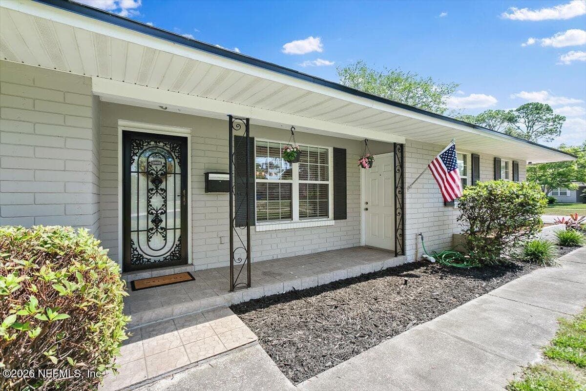 560 MANDALAY Road, Jacksonville, FL 32216, Jacksonville, FL - photo 3
