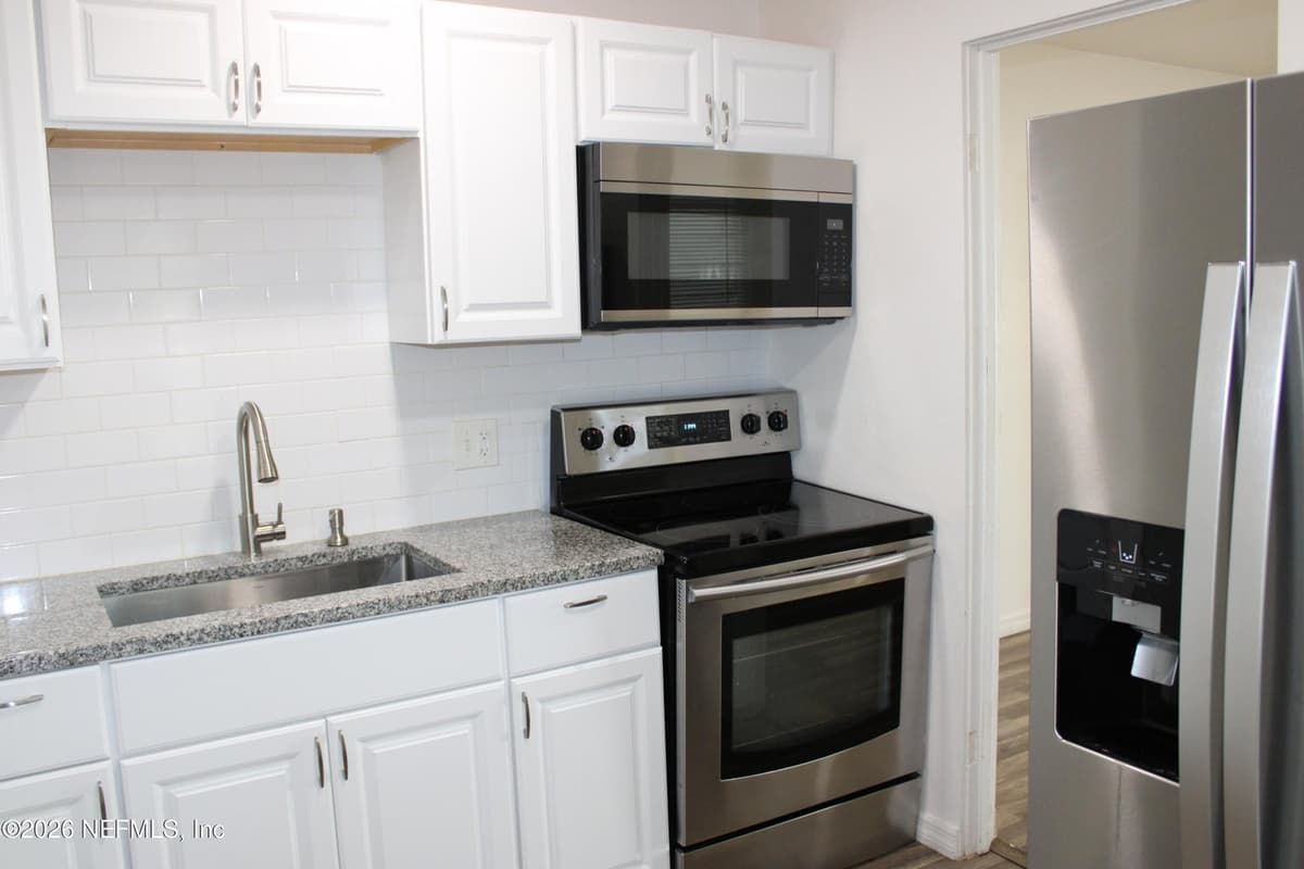 3661 CASCADE Road, Jacksonville, FL 32207, Jacksonville, FL - photo 3