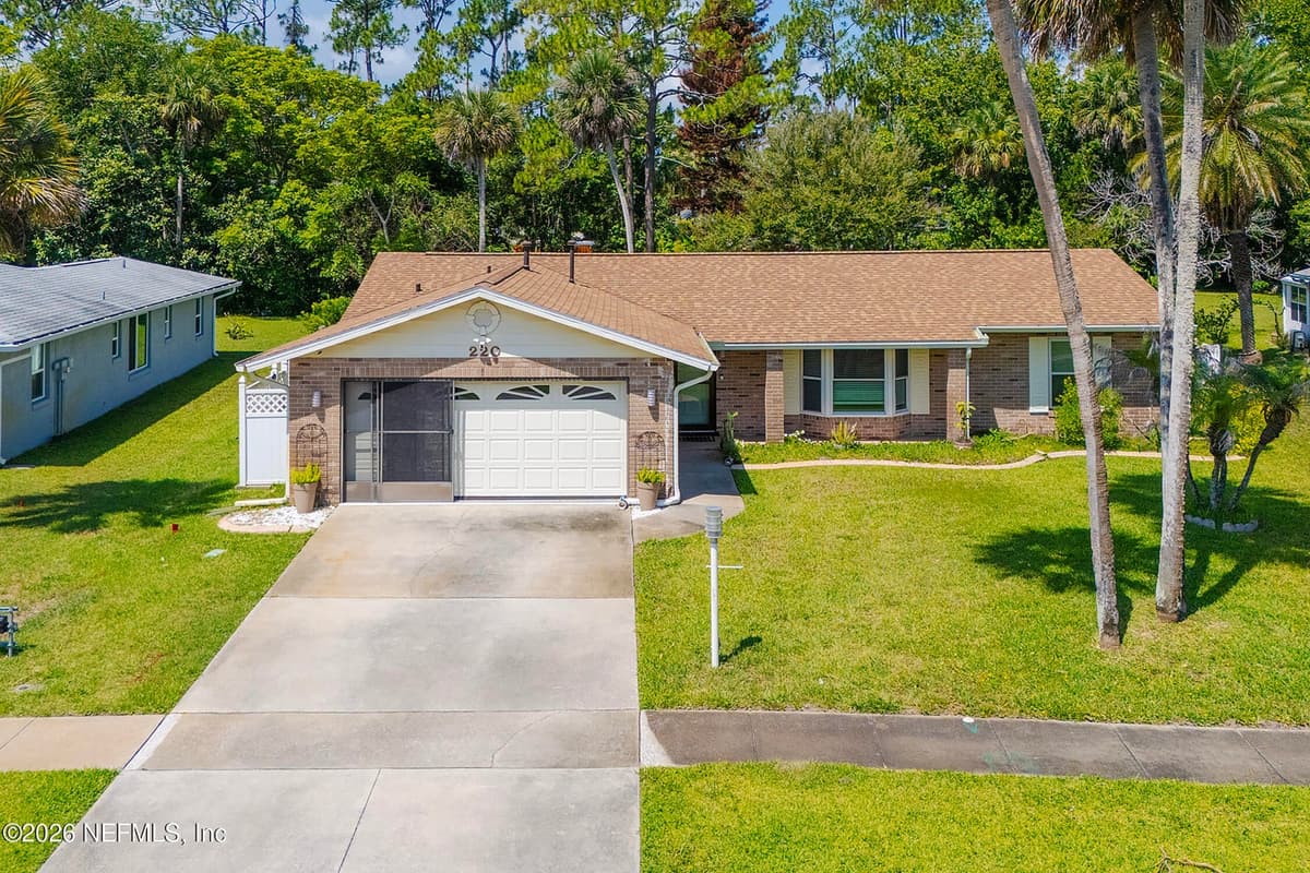 220 YORKTOWNE Drive, Daytona Beach, FL 32119, Daytona Beach, FL - photo 2