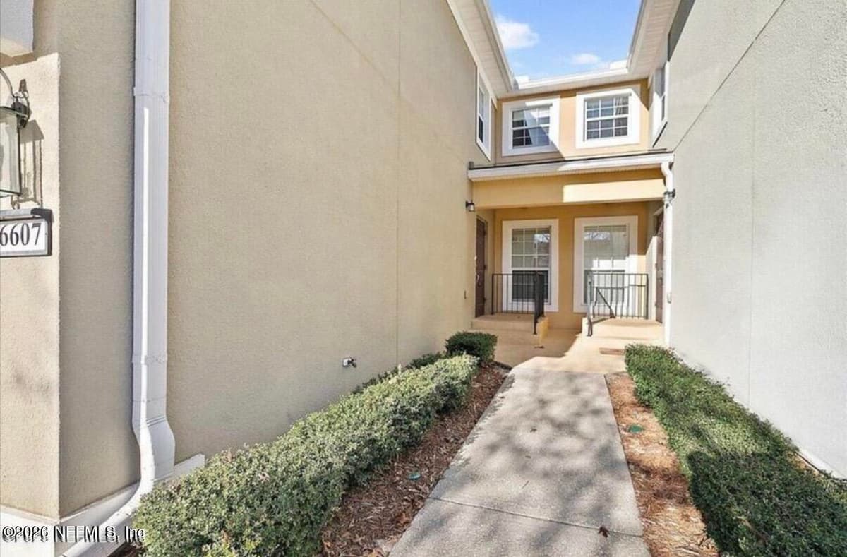 6607 WHITE BLOSSOM Court 11D, Jacksonville, FL 32258, Jacksonville, FL - photo 2
