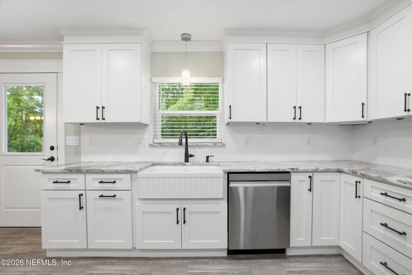 130 WIPPLETREE Court, Palatka, FL 32177