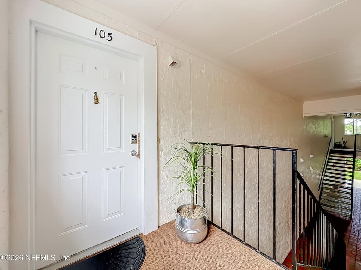 13715 RICHMOND PARK Drive N 105, Jacksonville, FL 32224, Jacksonville, FL - photo 2