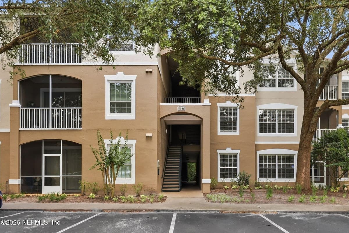 10550 BAYMEADOWS Road 120, Jacksonville, FL 32256, Jacksonville, FL - photo 2