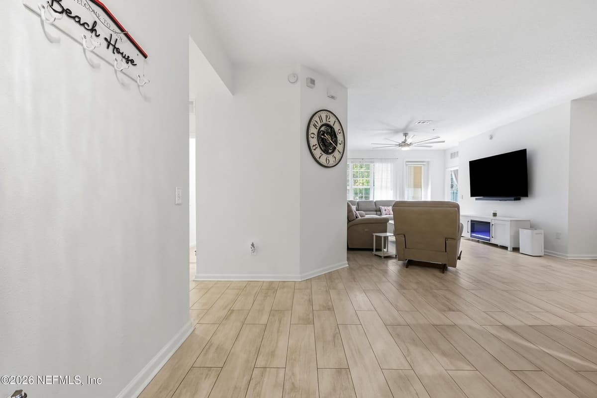 11251 CAMPFIELD Drive 3104, Jacksonville, FL 32256, Jacksonville, FL - photo 2