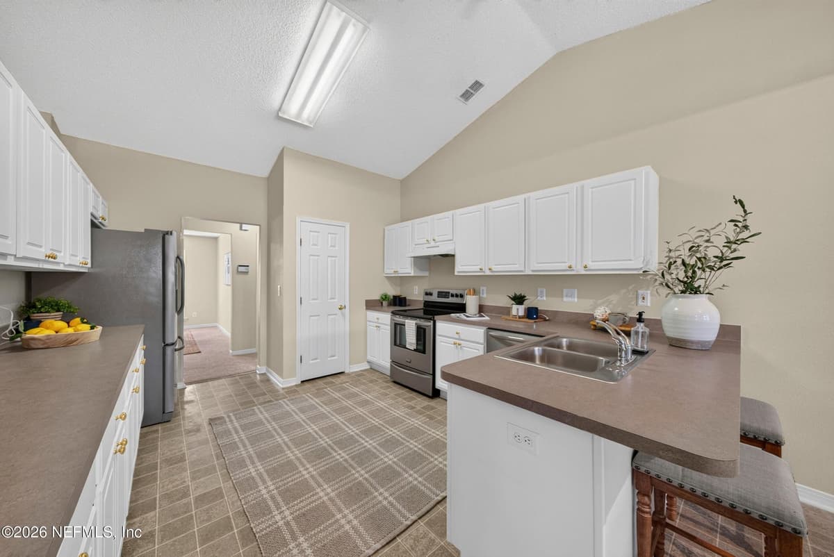 1254 MCGIRTS CREEK Drive, Jacksonville, FL 32221, Jacksonville, FL - photo 3