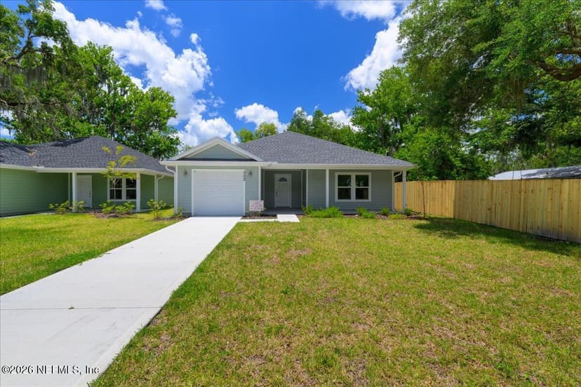 302 S 14TH Street, Palatka, FL 32177
