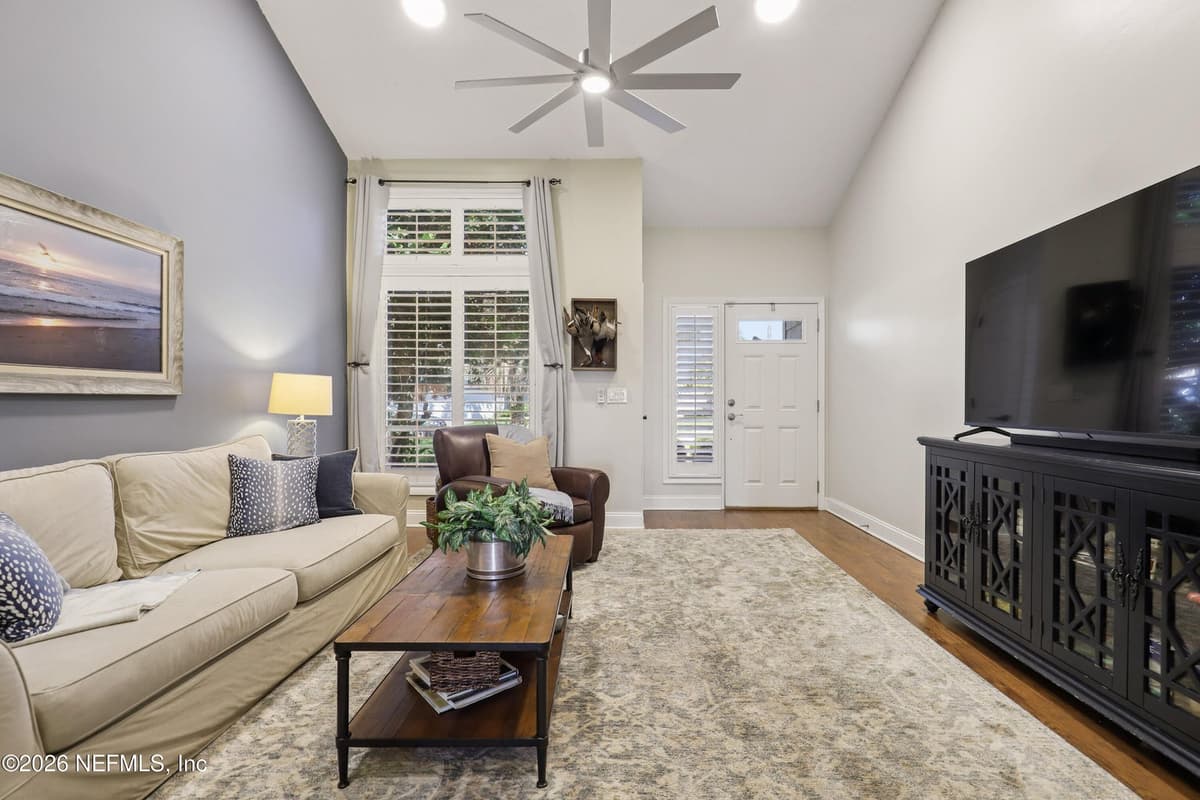 3831 LUTH Drive E, Jacksonville, FL 32250, Jacksonville, FL - photo 3
