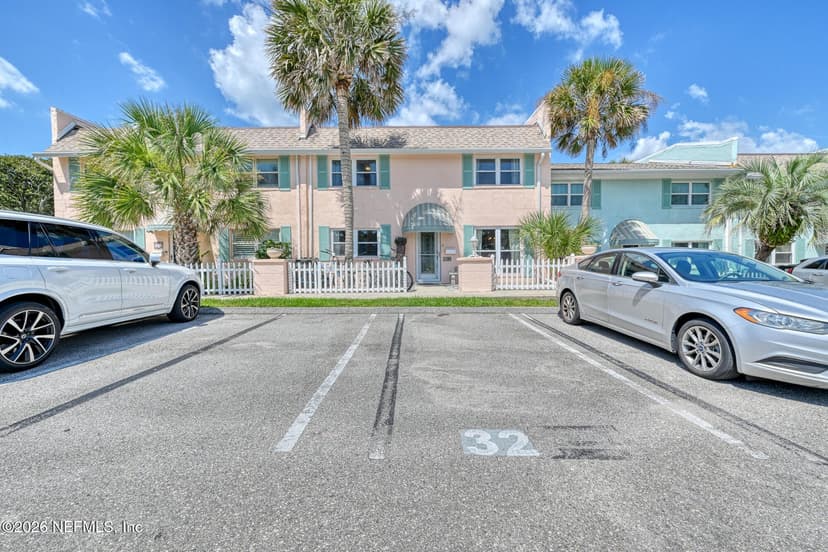 2233 SEMINOLE Road 32, Atlantic Beach, FL 32233