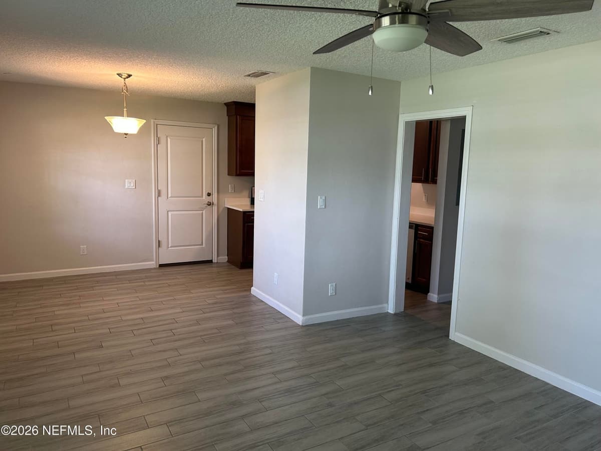 421 7TH Street N, Jacksonville Beach, FL 32250, Jacksonville Beach, FL - photo 3