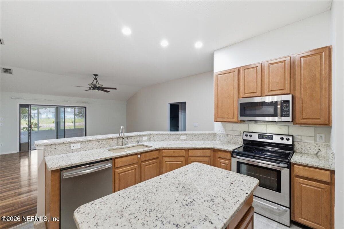 7366 HAWKS CLIFF Drive W, Jacksonville, FL 32222, Jacksonville, FL - photo 2