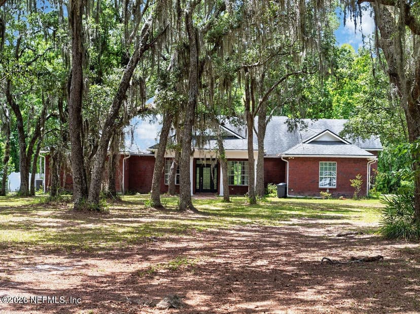 241 PIONEER Trail, Palatka, FL 32043