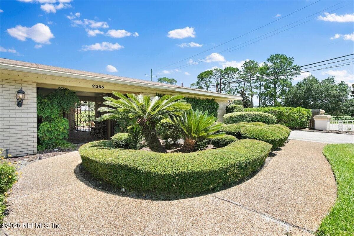 2365 SMULLIAN Trail S, Jacksonville, FL 32217, Jacksonville, FL - photo 2