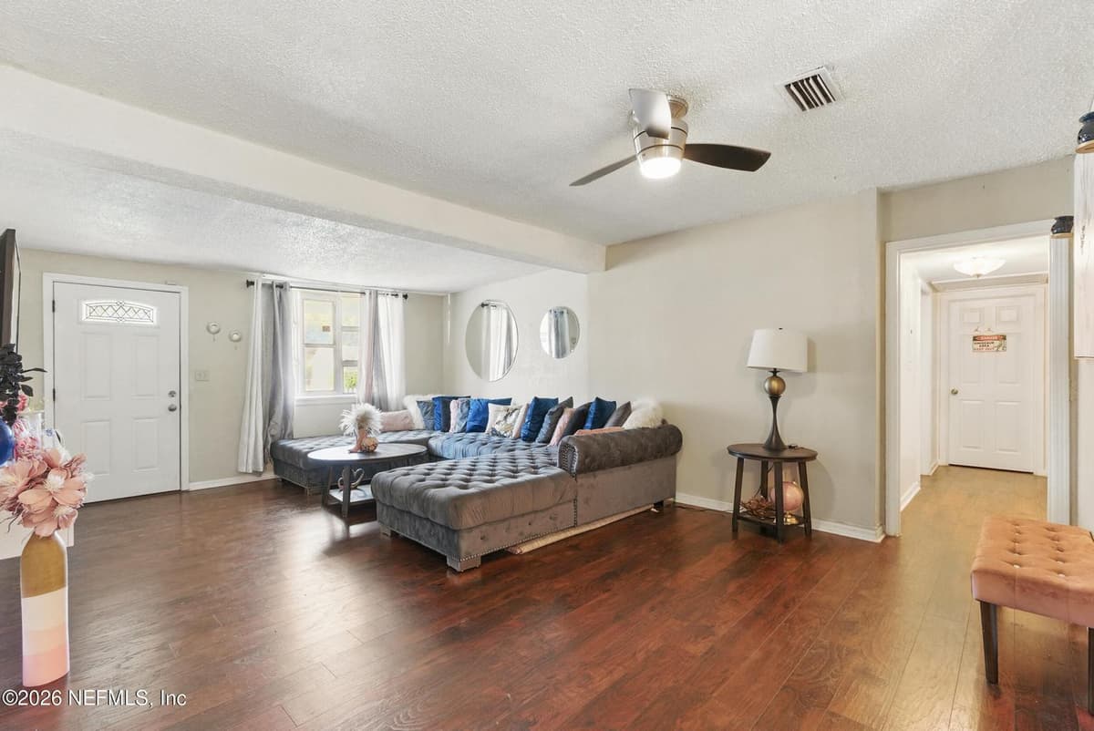 4842 DONCASTER Avenue, Jacksonville, FL 32208, Jacksonville, FL - photo 3
