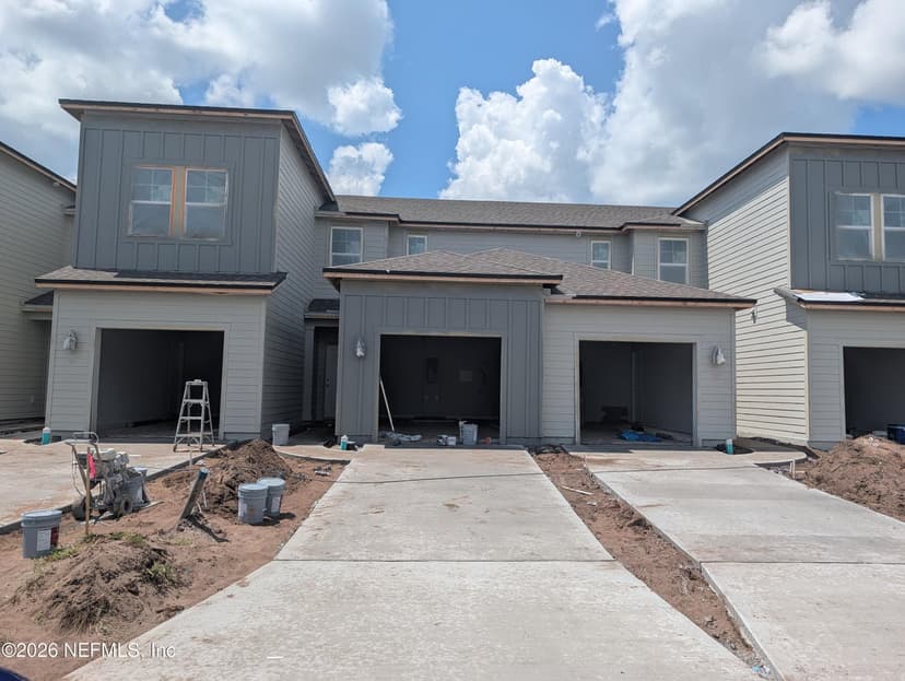 202 BRAZIL NUT Circle, Jacksonville, FL 32218