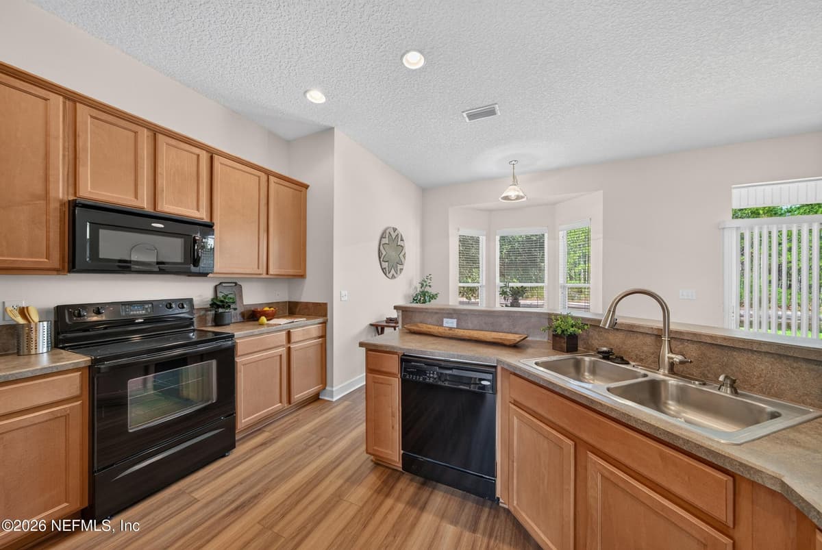 6668 BREEZE HILL Court, Jacksonville, FL 32222, Jacksonville, FL - photo 3