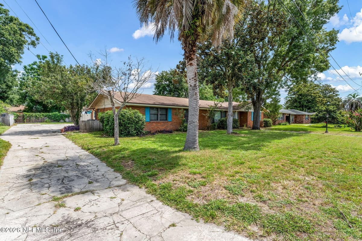 7307 MAPLE TREE Drive, Jacksonville, FL 32277, Jacksonville, FL - photo 2