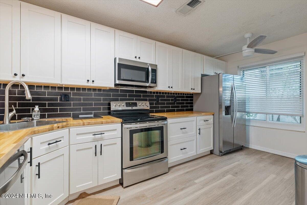 7701 BAYMEADOWS Circle W 1124, Jacksonville, FL 32256, Jacksonville, FL - photo 2