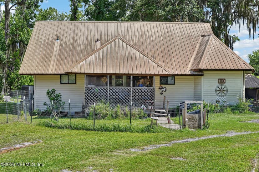 110 PALM Avenue, Crescent City, FL 32112