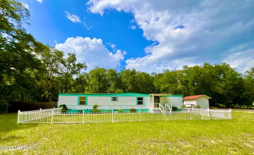 8232 SWAN LAKE Road, Melrose, FL 32666
