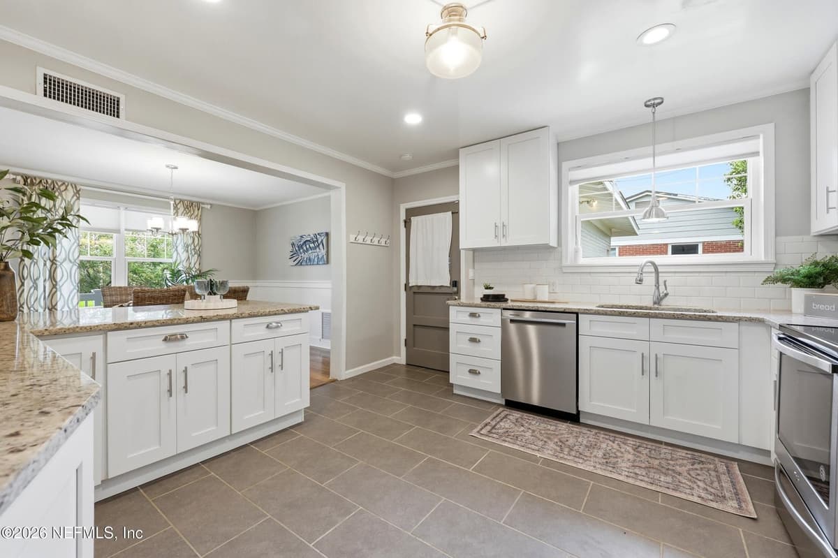 4385 WORTH Drive E, Jacksonville, FL 32207, Jacksonville, FL - photo 3