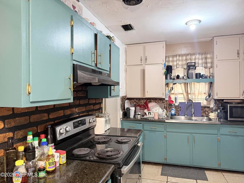 1053 WILLIS Drive, Jacksonville, FL 32205