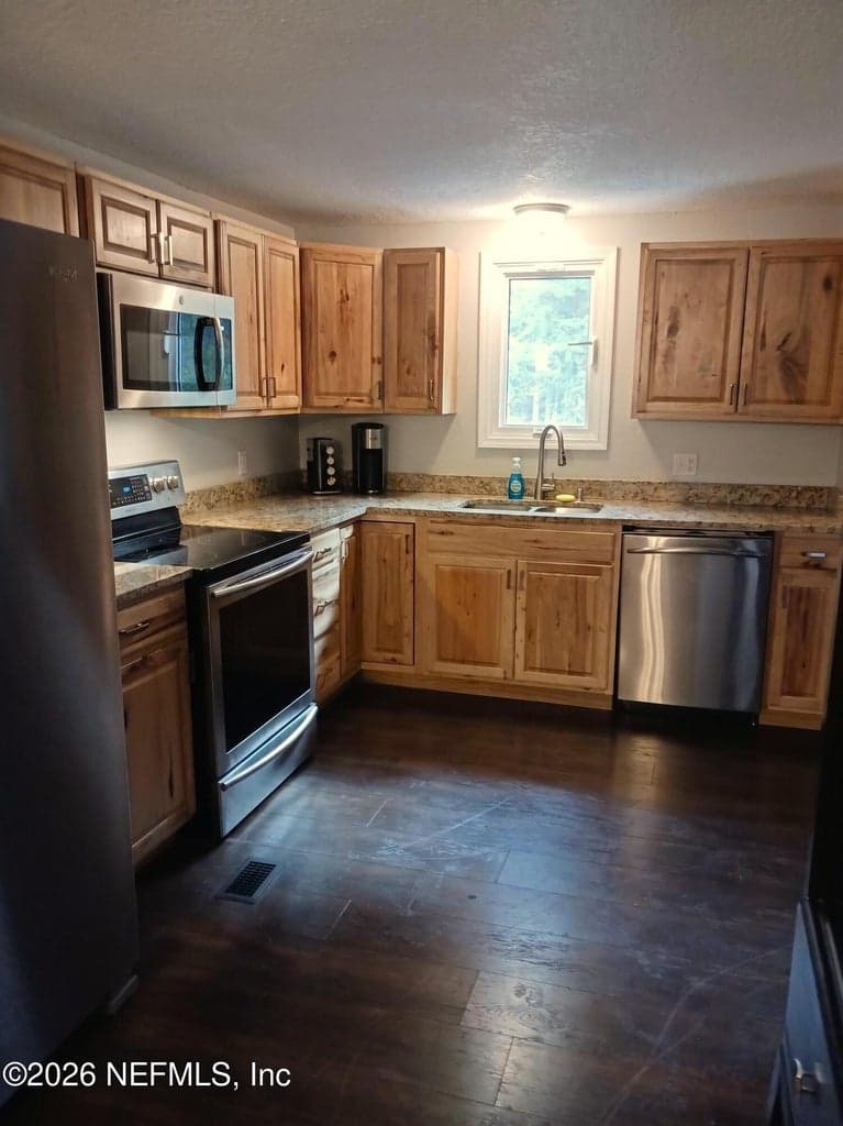 408 RHODE ISLAND Avenue, Satsuma, FL 32189, Satsuma, FL - photo 3