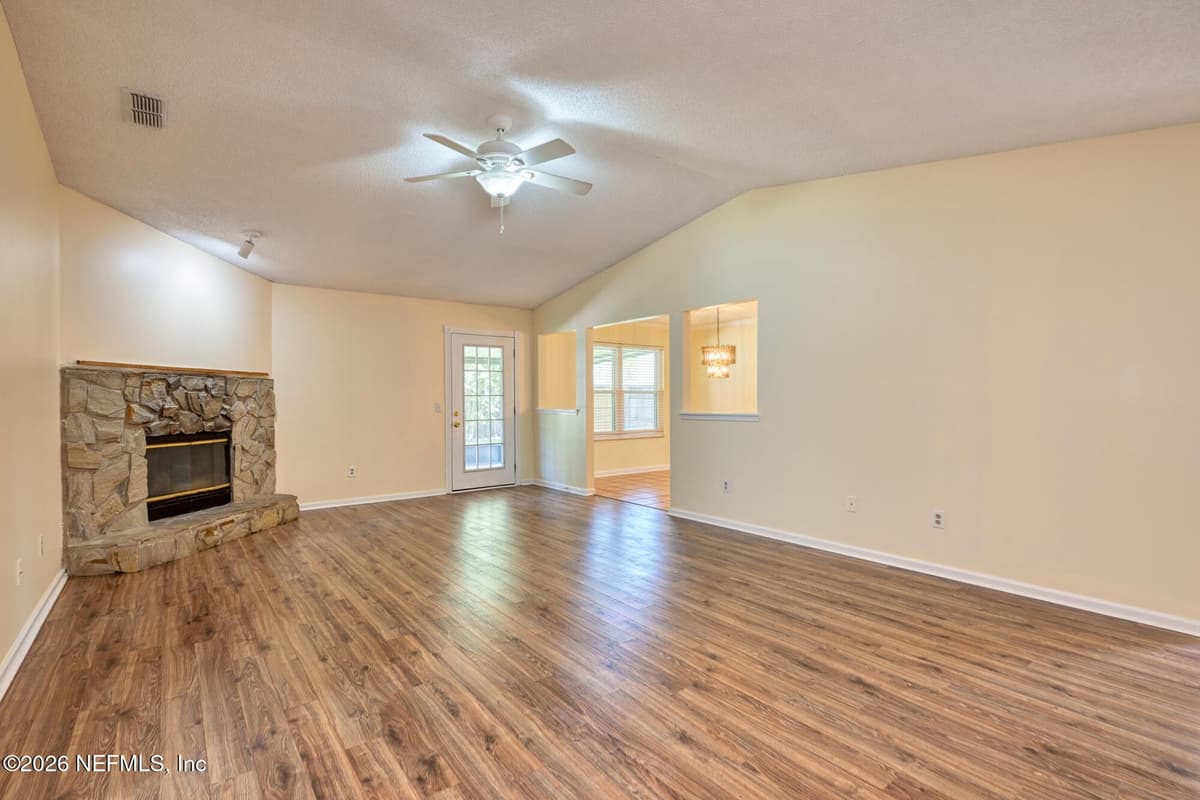 12421 GOOD NEIGHBOR Trail, Jacksonville, FL 32225, Jacksonville, FL - photo 2